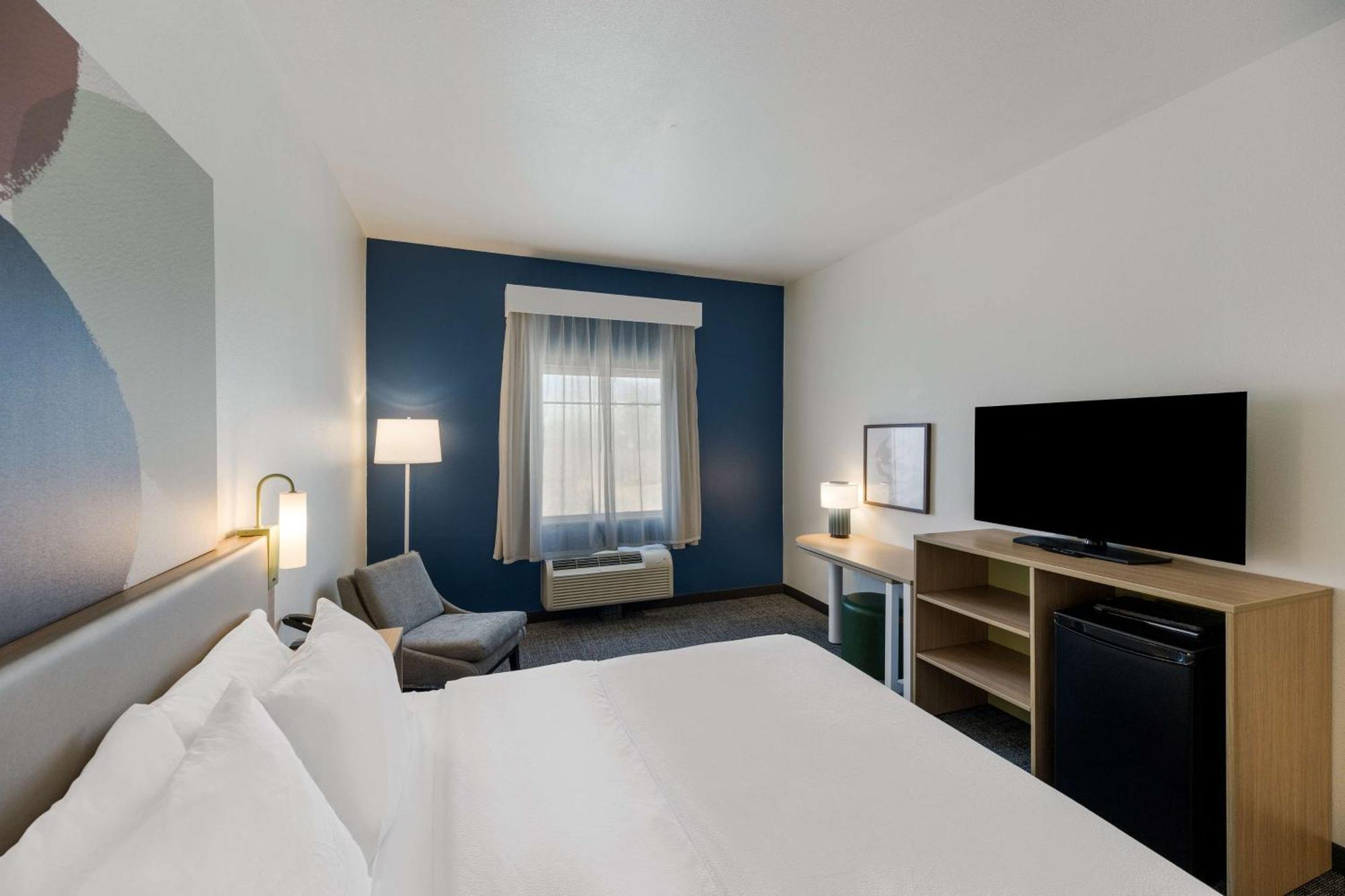 Spark By Hilton Midland South Экстерьер фото