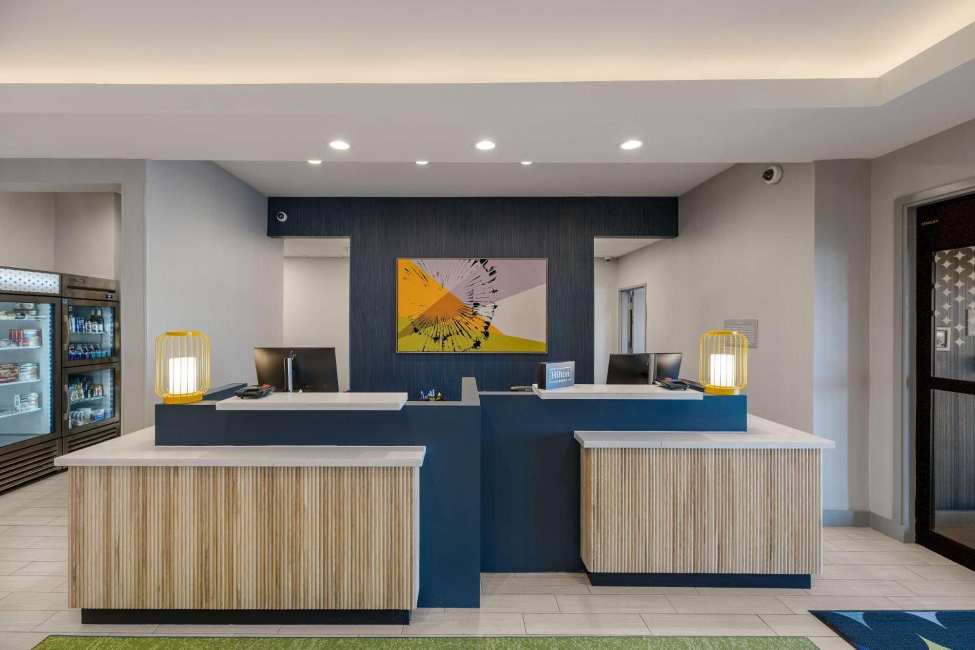 Spark By Hilton Midland South Экстерьер фото